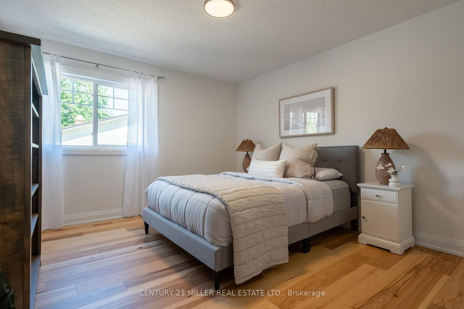 579 Fourth Line • Oakville, ON photo 27