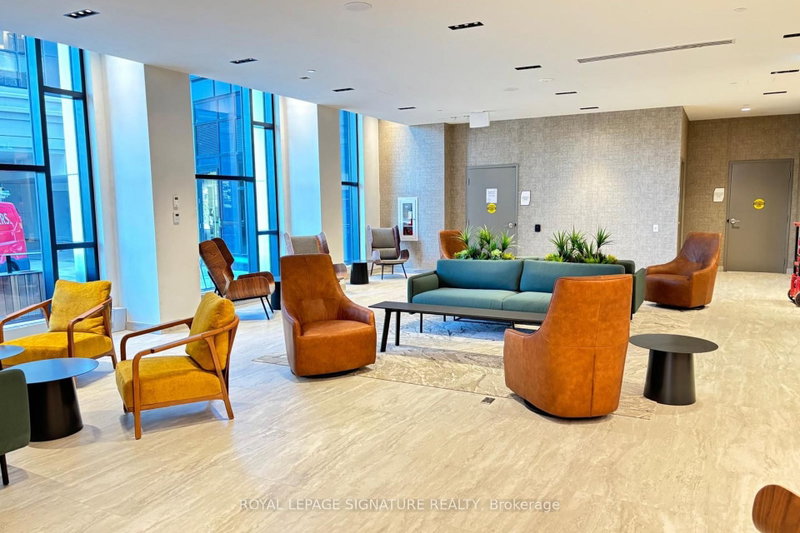 1321 - 2485 Eglinton Avenue W