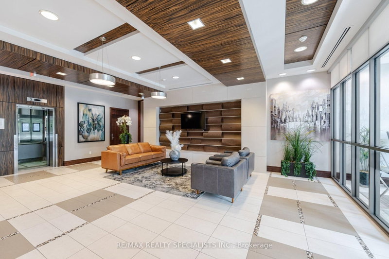 PH07 - 339 Rathburn Road W