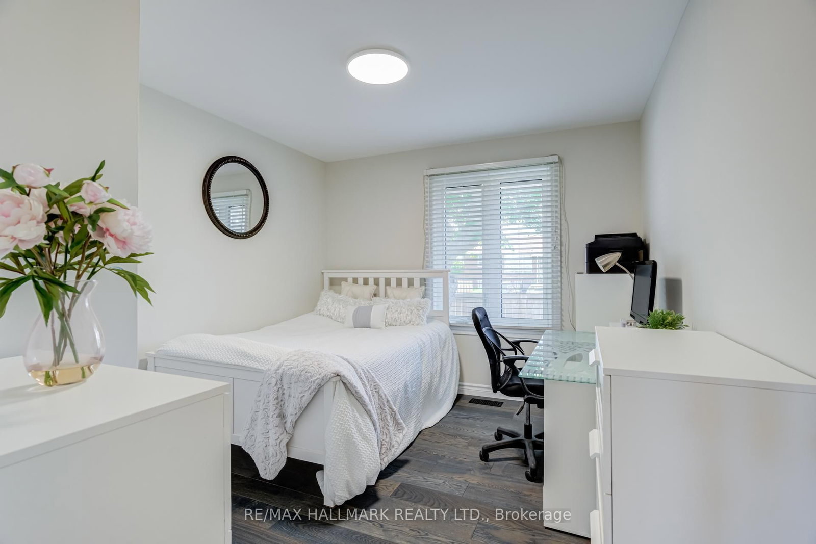 366 Wildwood Drive • Oakville, ON photo 17