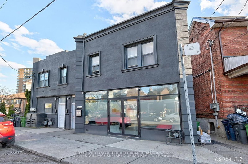 Unit A - 2039 Davenport Road
