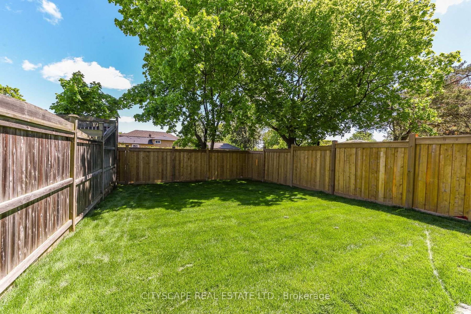 954 Fourth Street • Mississauga, ON photo 4