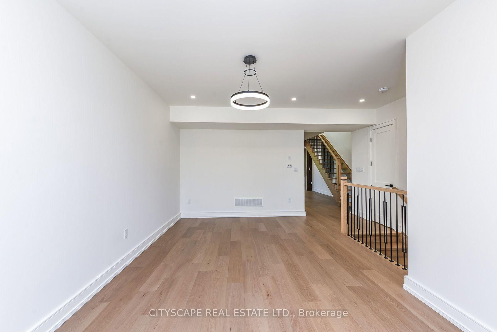954 Fourth Street • Mississauga, ON photo 9