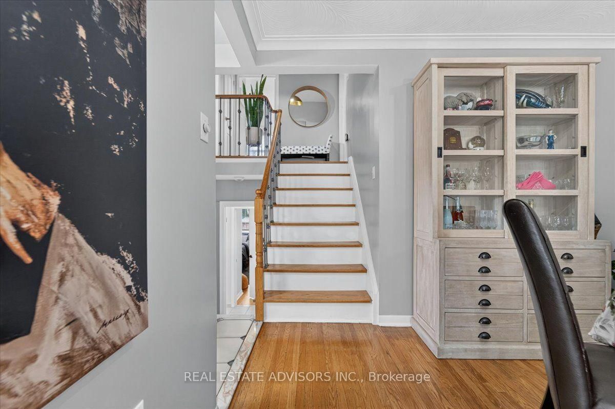 14 Grampian Crescent • Toronto, ON photo 23