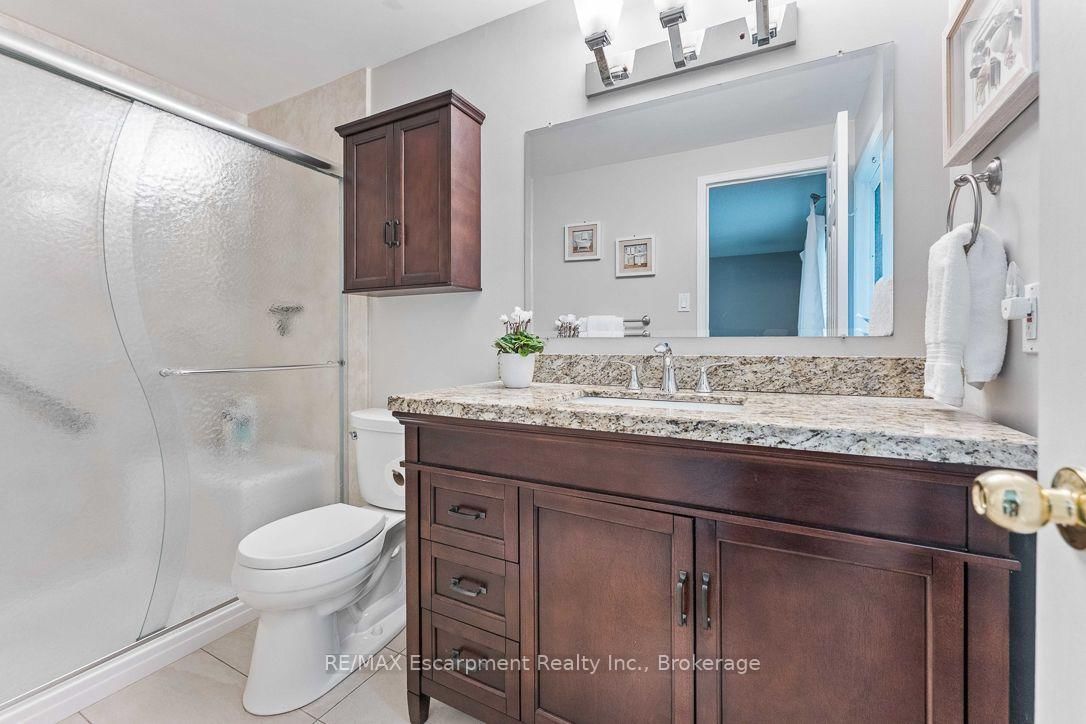 1500 Reeves Gate • #1 • Oakville, ON photo 12