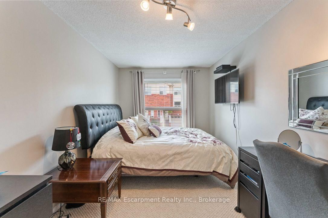 1500 Reeves Gate • #1 • Oakville, ON photo 14