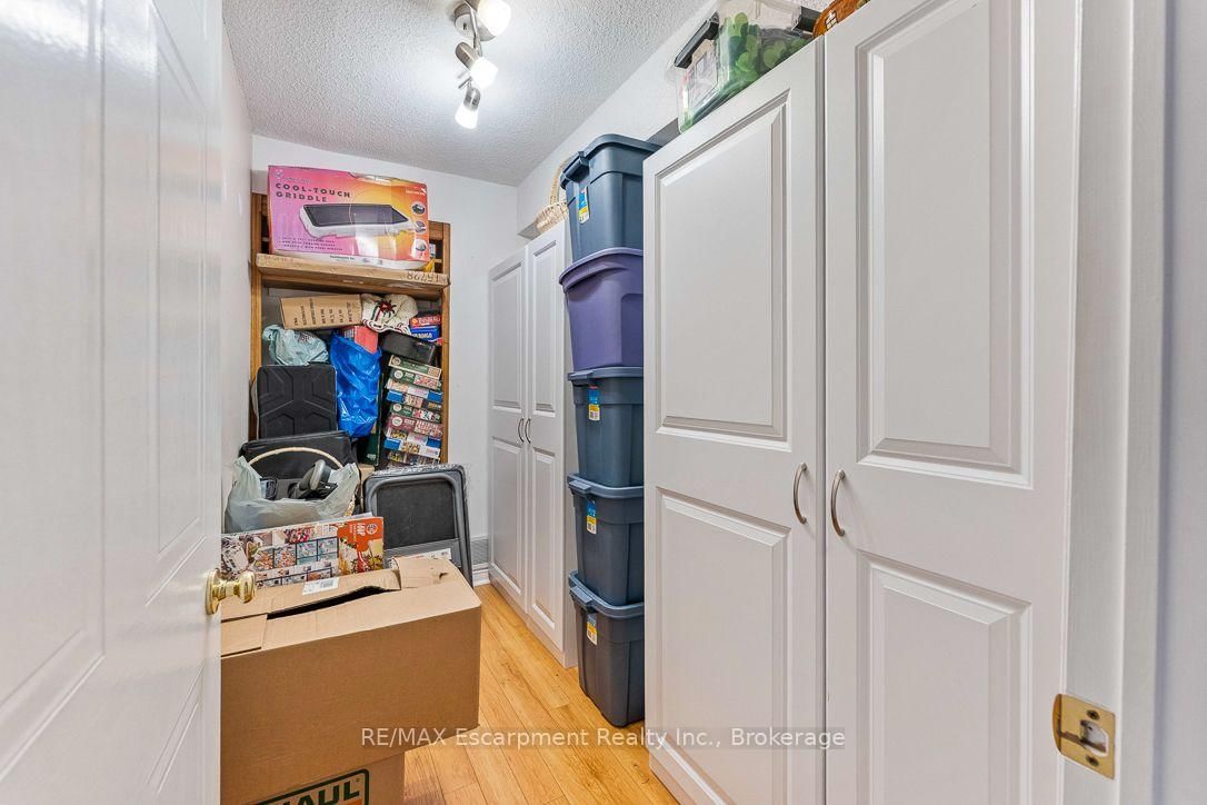 1500 Reeves Gate • #1 • Oakville, ON photo 19
