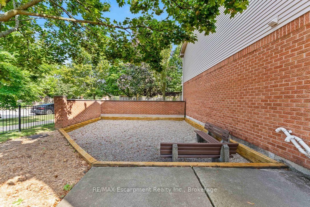 1500 Reeves Gate • #1 • Oakville, ON photo 22