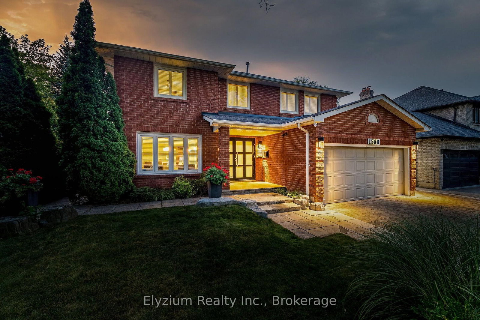 1566 Myron Mississauga,ON L5E 2N6 — Photo 9
