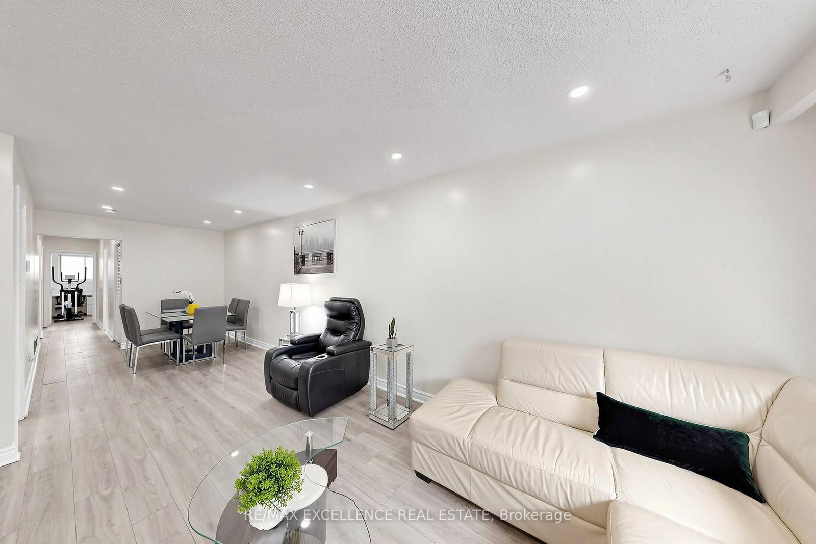 25 Graymar Road • Brampton, ON photo 9