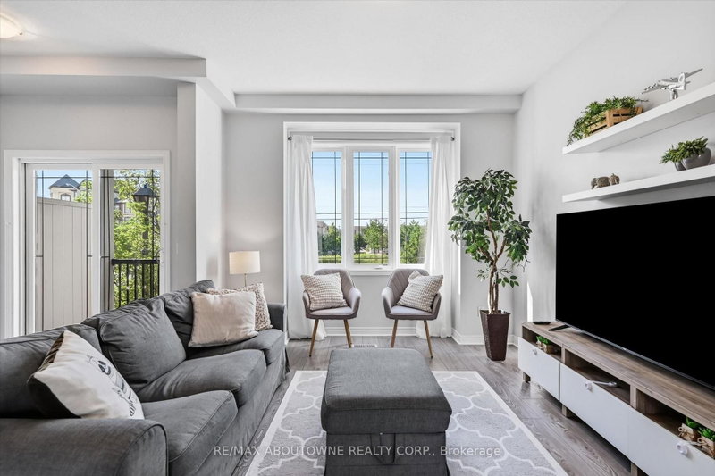 10 - 2985 Jackson Drive