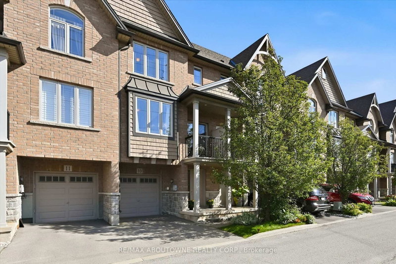 10 - 2985 Jackson Drive