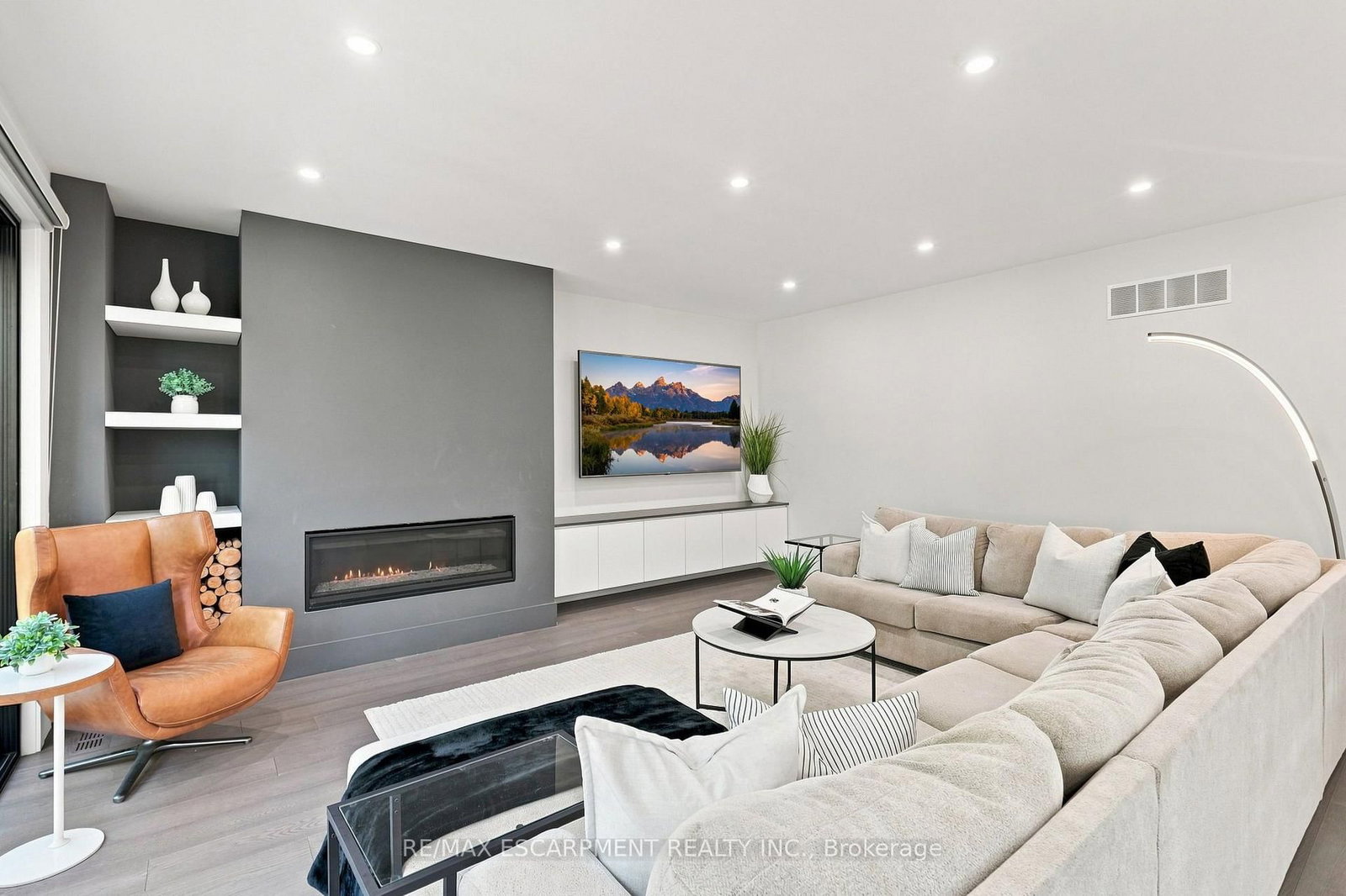 1181 Ogden Avenue • Mississauga, ON photo 15