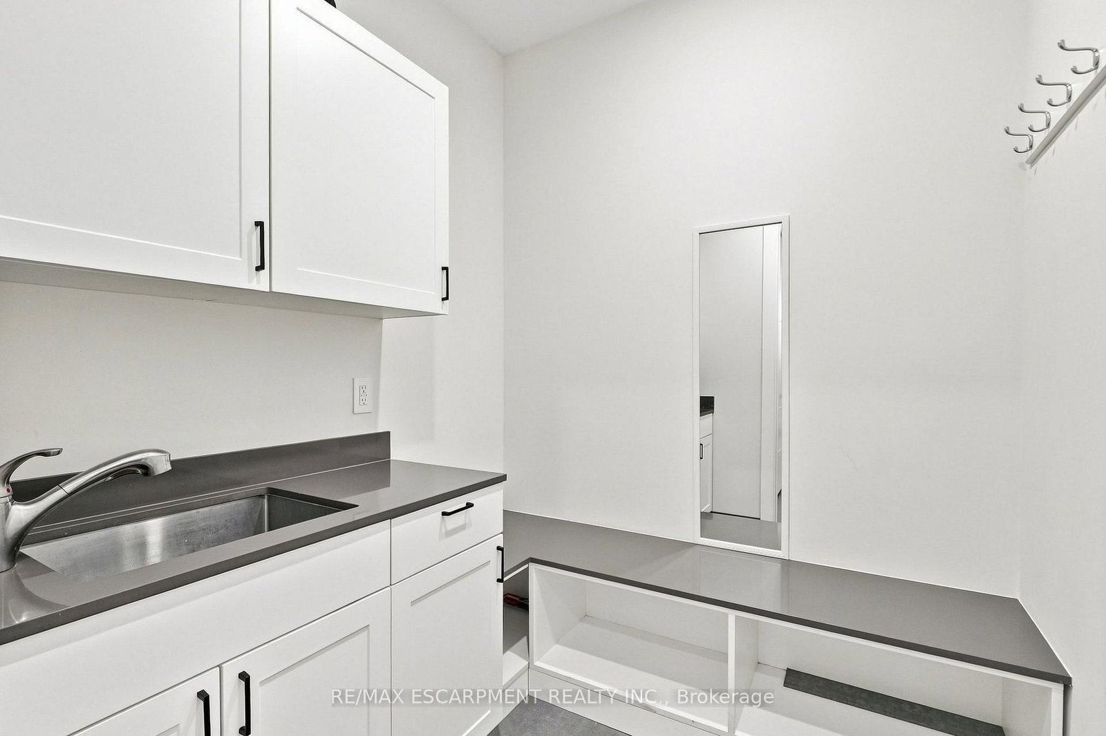 1181 Ogden Avenue • Mississauga, ON photo 20