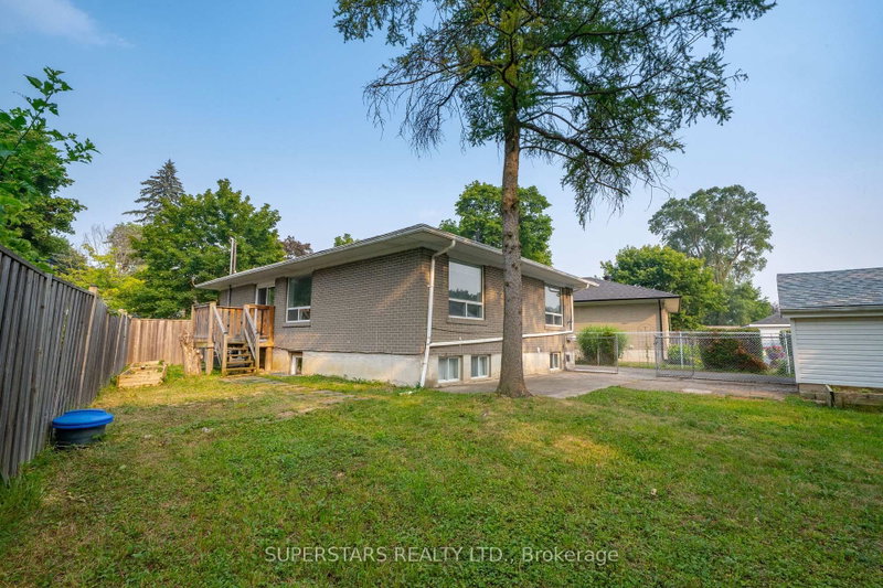 6 Meadowland Brampton,ON L6W 2R4 — Photo 28
