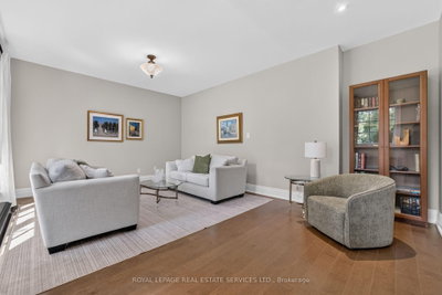 503 MEADOW WOOD Road • Mississauga, ON photo 9