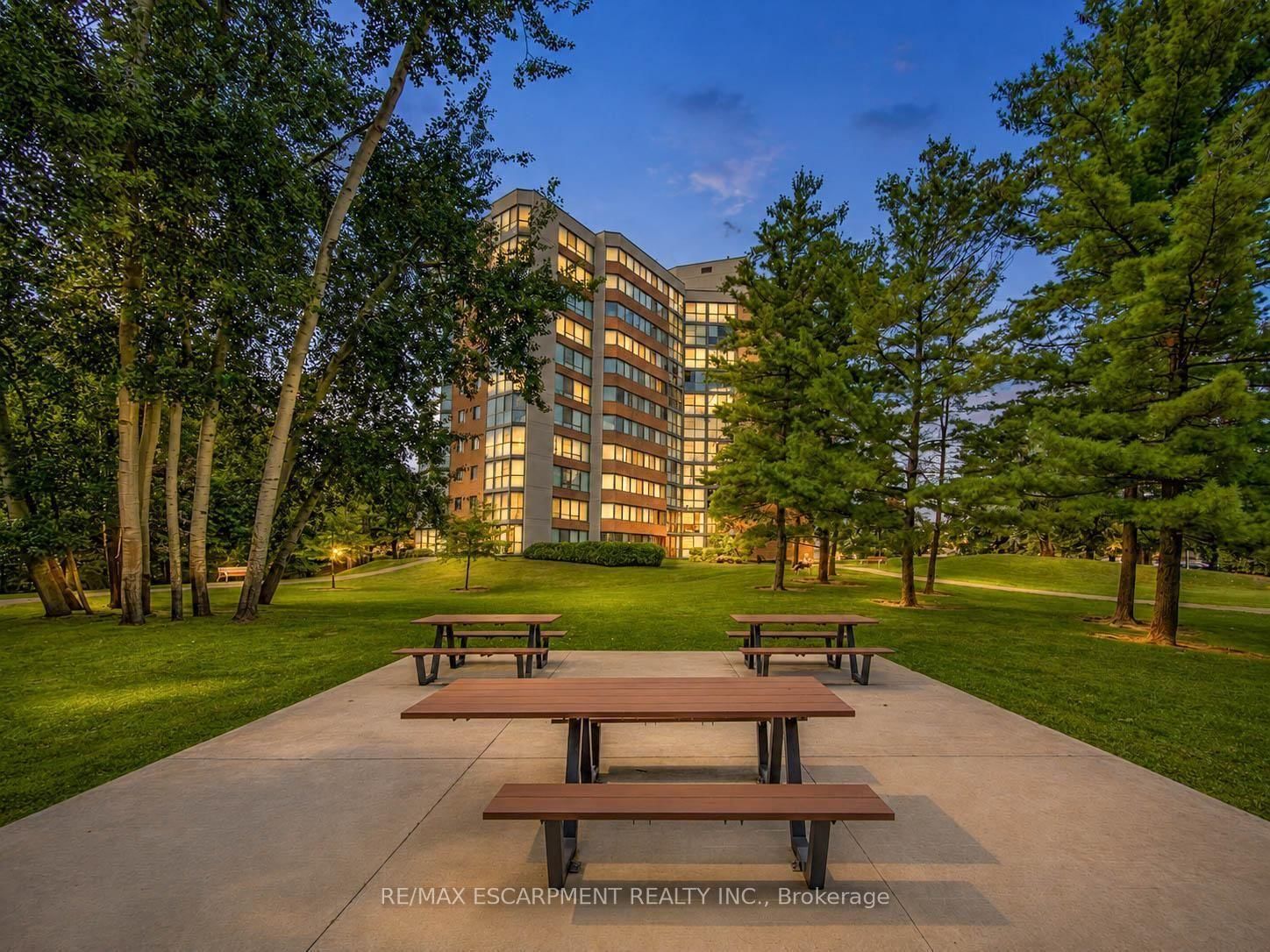 1230 Marlborough Court • #202 • Oakville, ON photo 17