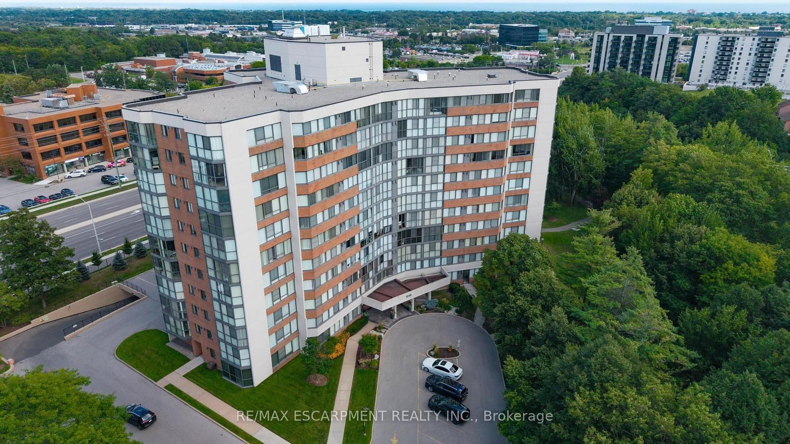 1230 Marlborough Court • #202 • Oakville, ON photo 2