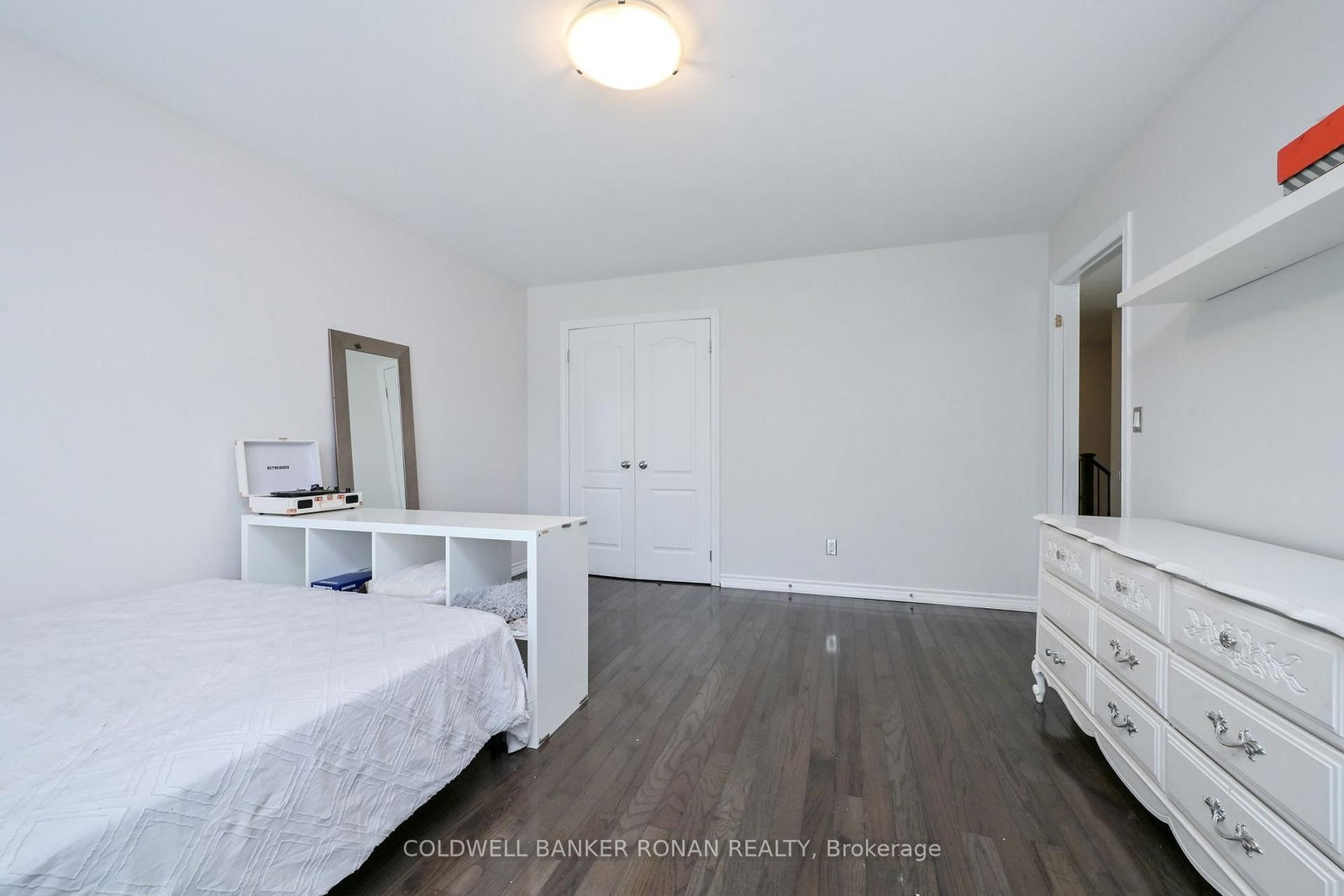 2375 Glenwood School Drive • Burlington, ON photo 21