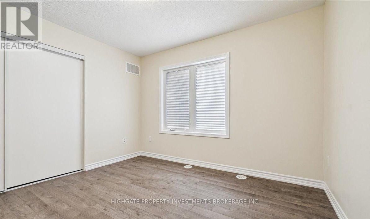 107 Lemieux Crt, Milton, view 15