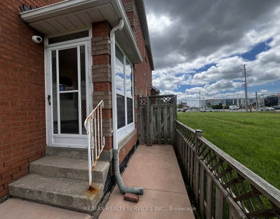 59 Stanwell Brampton,ON L6Z 3Y8 — Photo 11