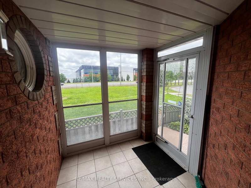 59 Stanwell Brampton,ON L6Z 3Y8 — Photo 14