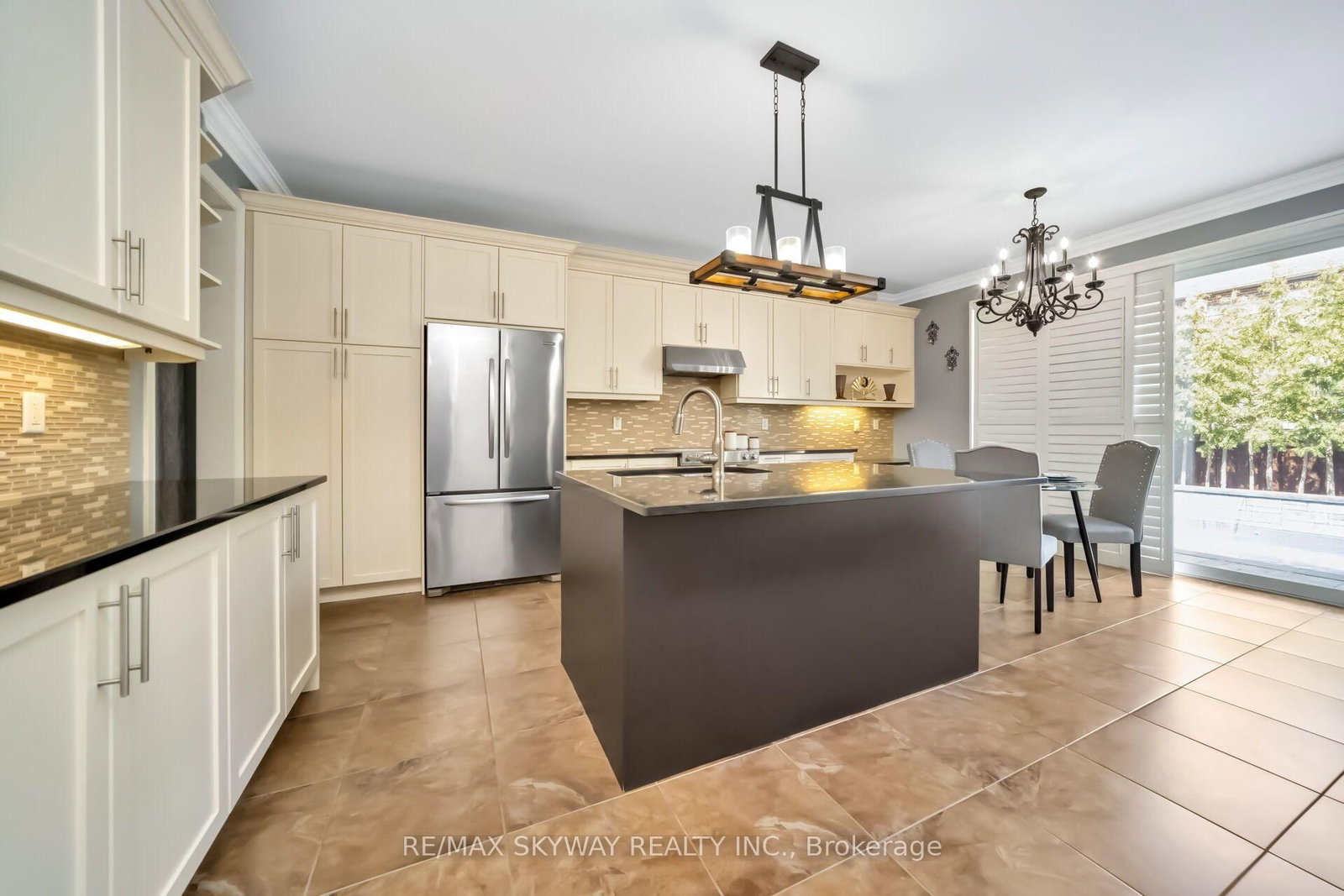 51 Learmont Avenue • Caledon, ON photo 10