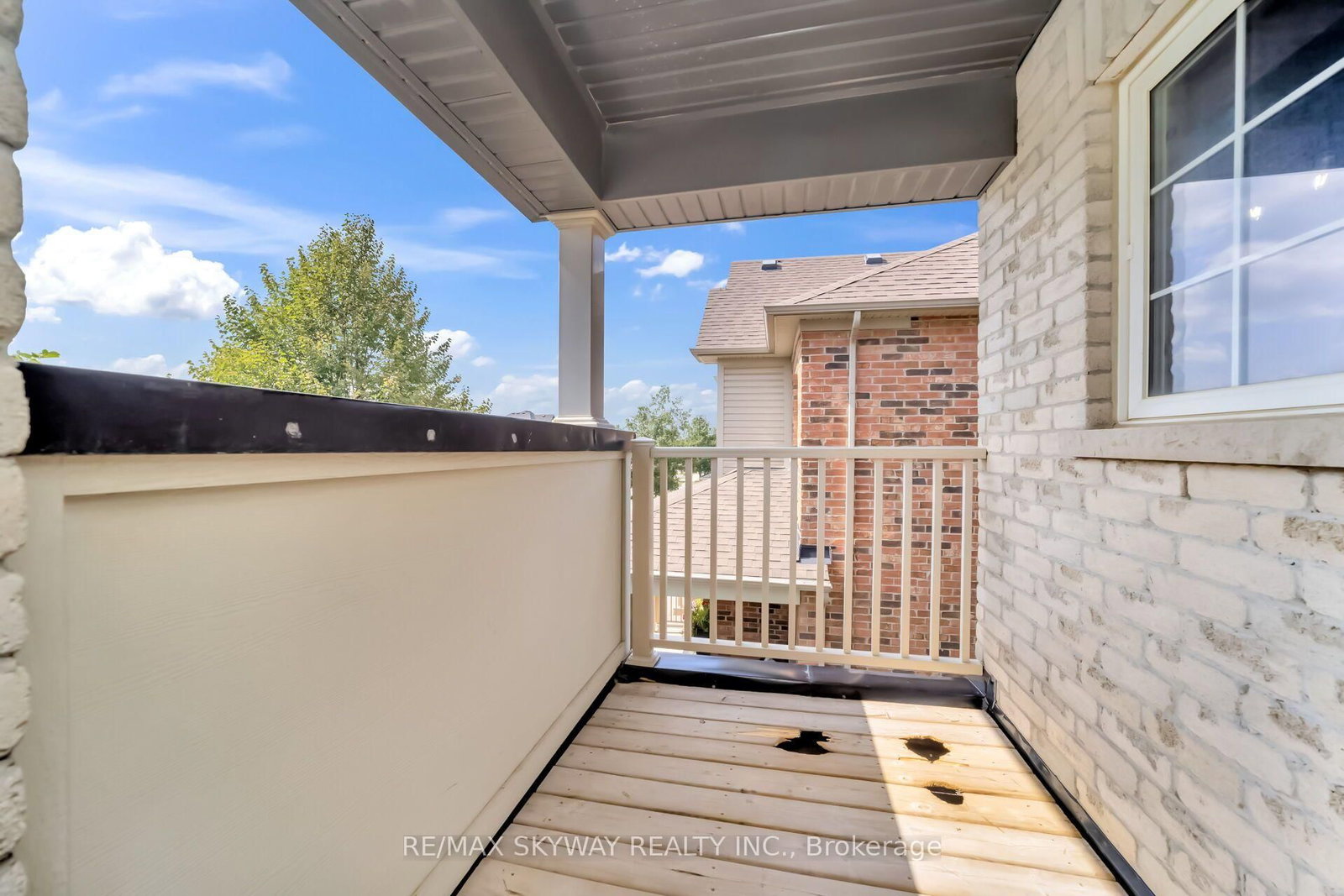 51 Learmont Avenue • Caledon, ON photo 5