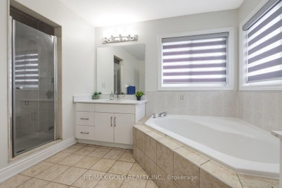 50 Northface Brampton,ON L6R 2Y2 — Photo 42