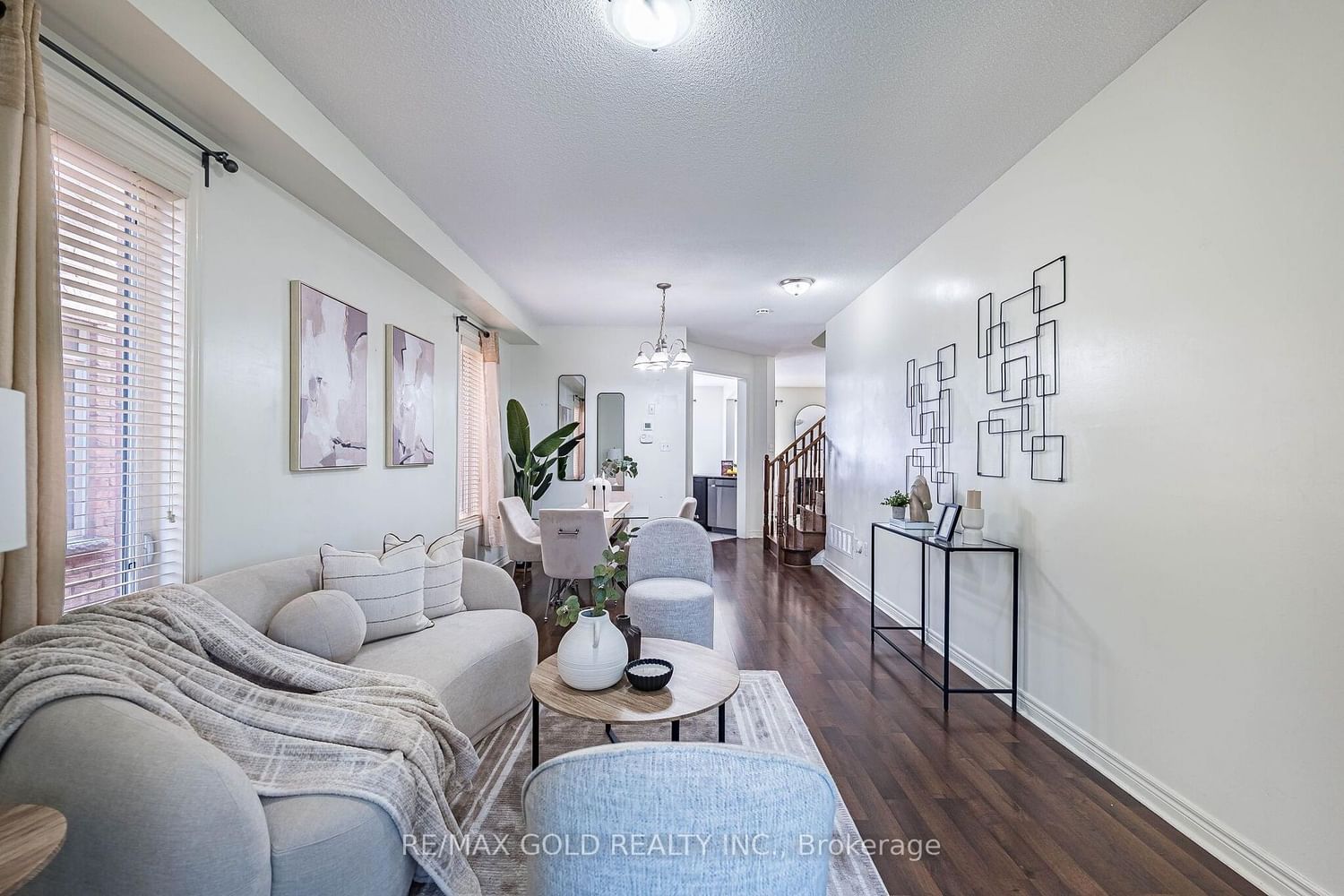 49 Baby Pointe Trail • Brampton, ON photo 8