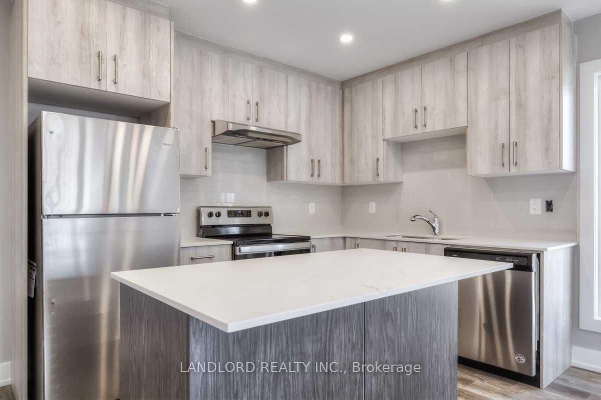 3 - 53 Rockcliffe Boulevard, Toronto 4