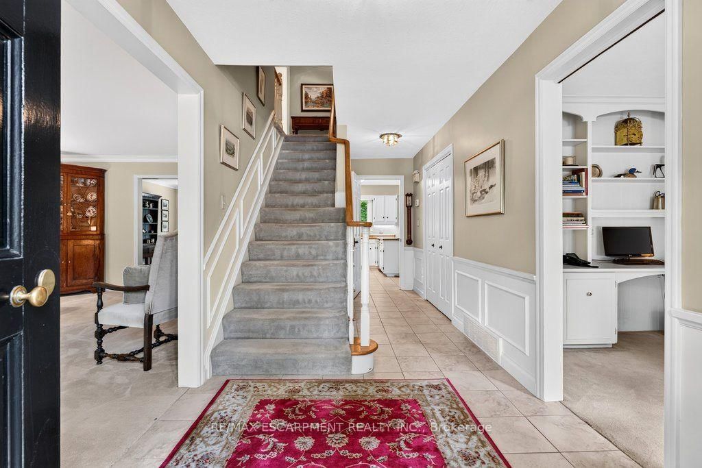 1975 Sterling Place • Burlington, ON photo 6