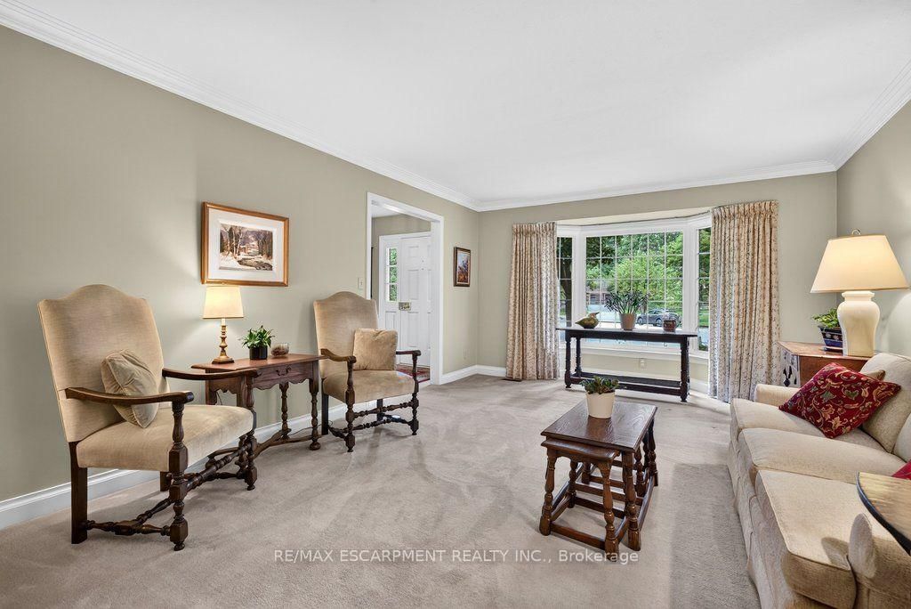 1975 Sterling Place • Burlington, ON photo 8