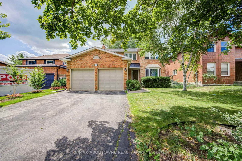 Lower - 1108 Notley Crescent