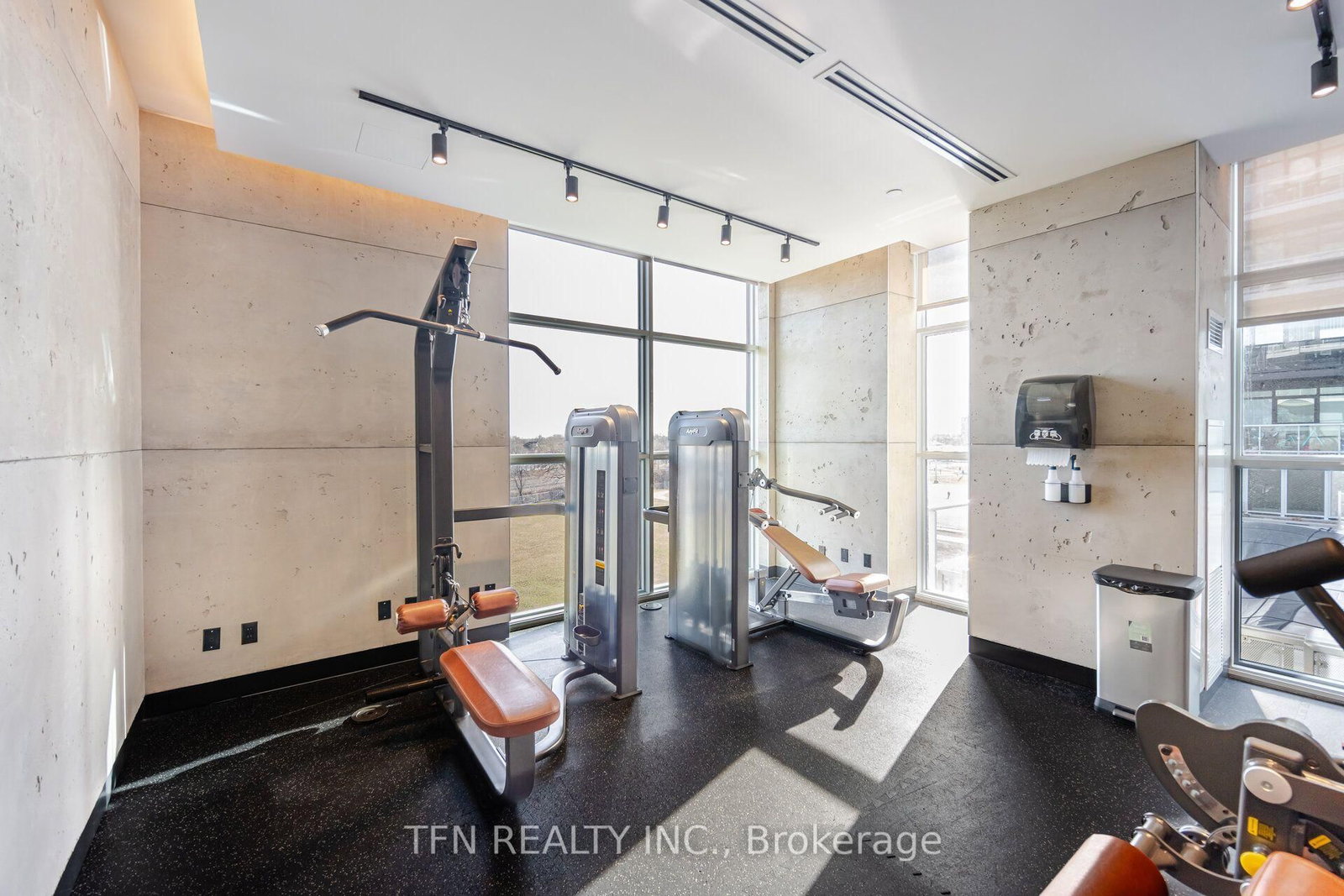 251 Manitoba Street • Toronto, ON photo 14