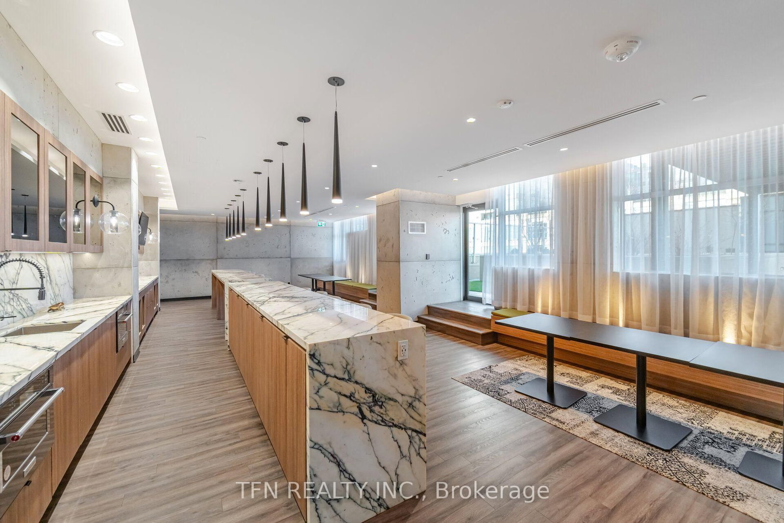251 Manitoba Street • Toronto, ON photo 16