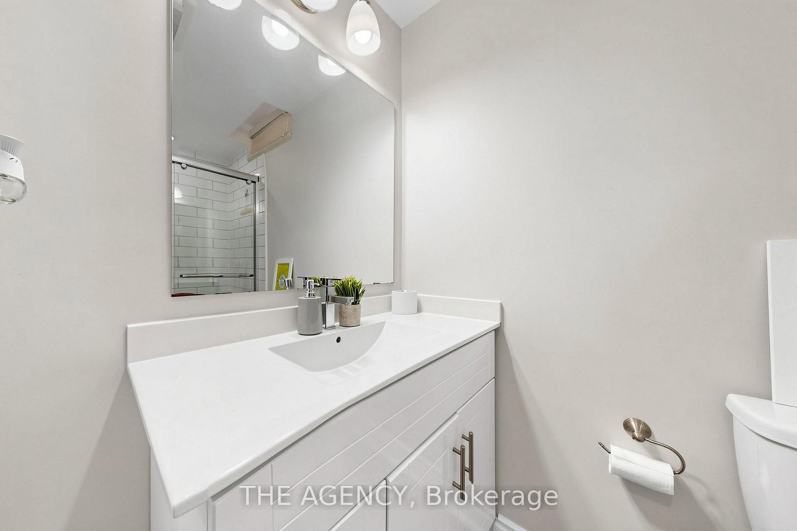 Lower-2774 Quill Cres, Mississauga, view 19