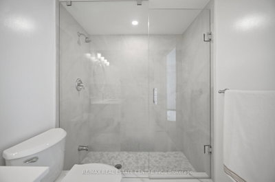4879 Kimbermount Mississauga,ON L5M 7R8 — Photo 24
