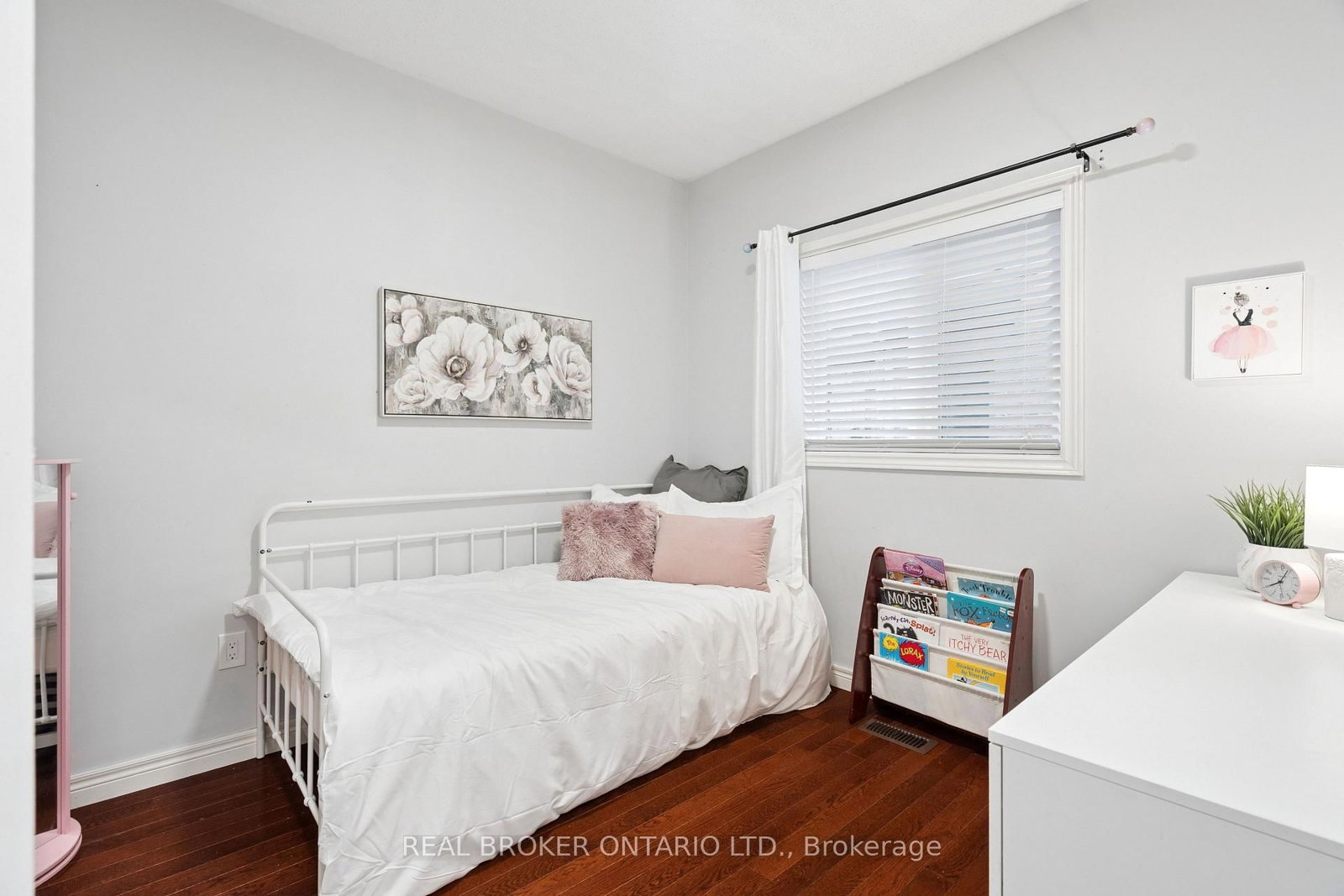27 Spruce Boulevard • Halton Hills, ON photo 20