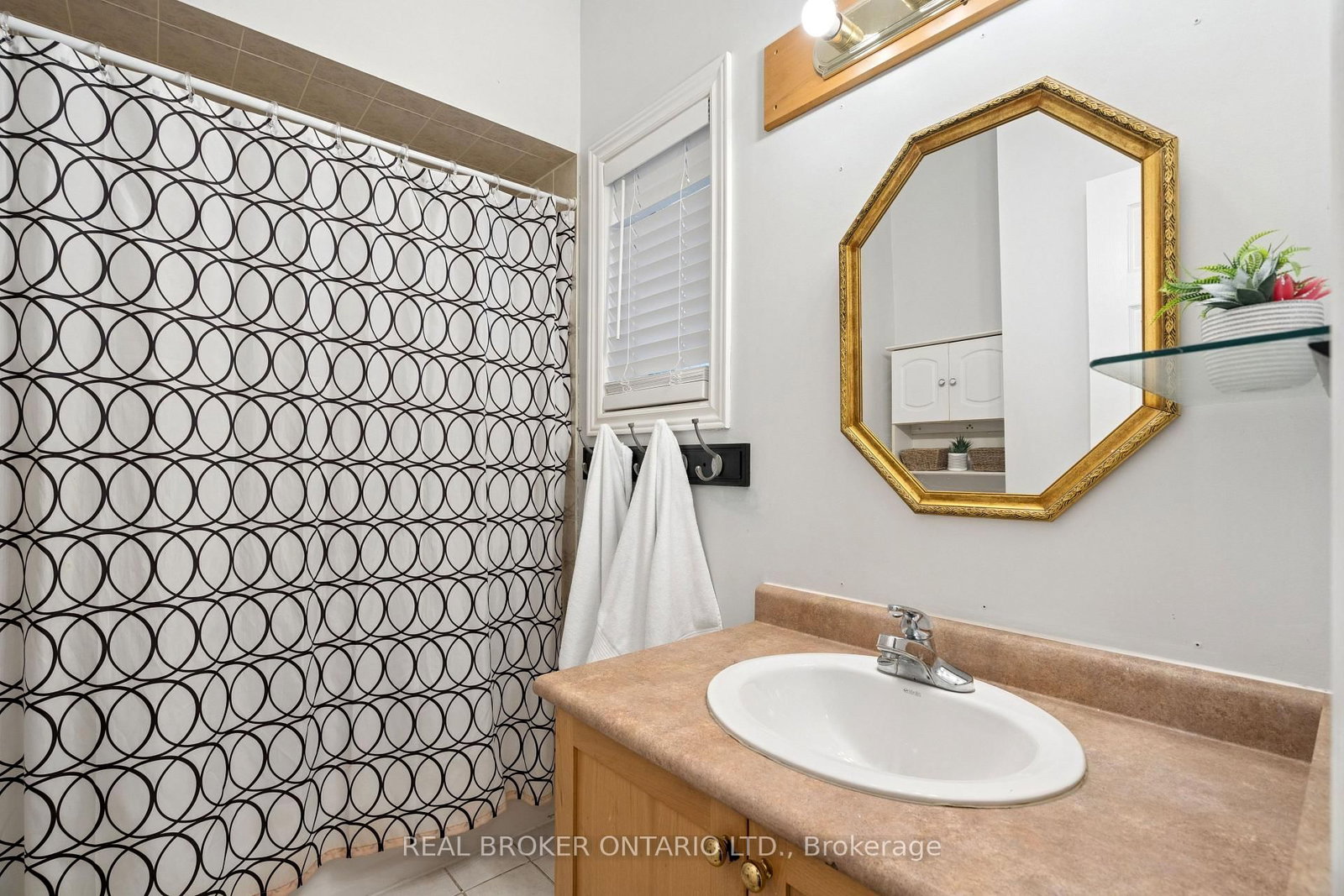 27 Spruce Boulevard • Halton Hills, ON photo 24