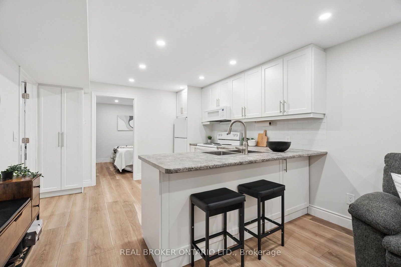 27 Spruce Boulevard • Halton Hills, ON photo 34