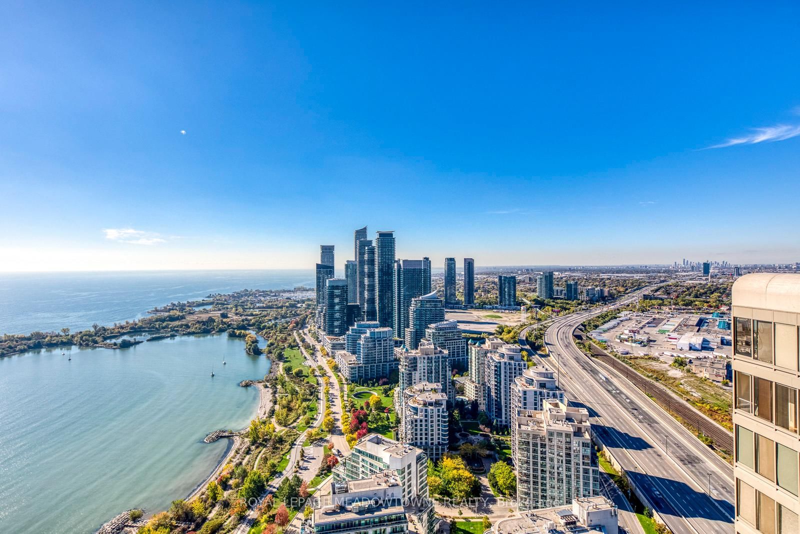 2045 Lakeshore Boulevard W • #2011 • Toronto, ON photo 32