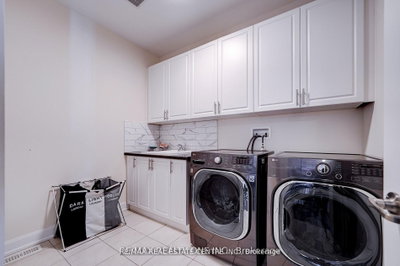 438 Park Oakville,ON L6M 1N3 — Photo 37