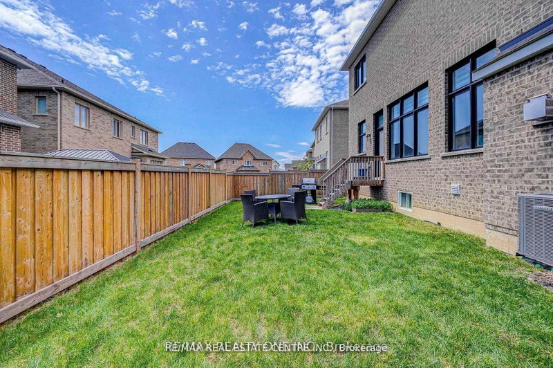 438 Park Oakville,ON L6M 1N3 — Photo 39