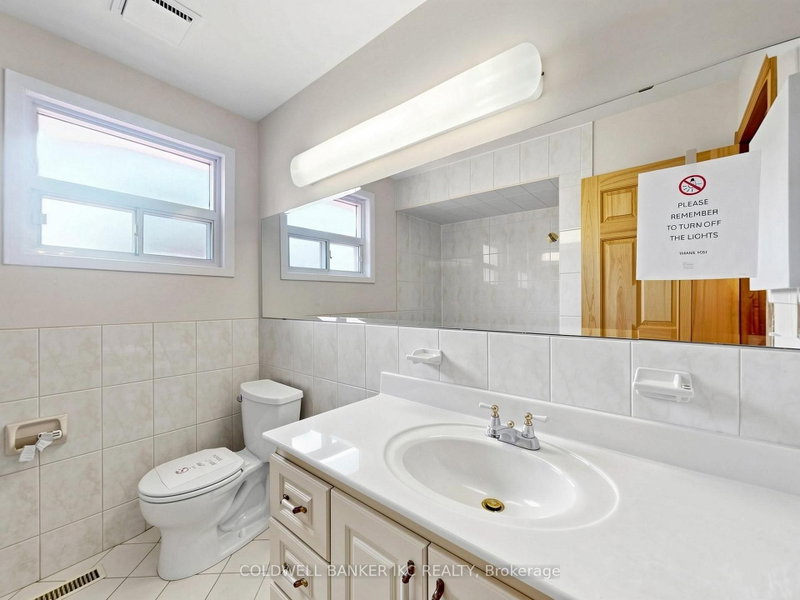 2220 Springfield Mississauga,ON L5K 1V2 — Photo 16