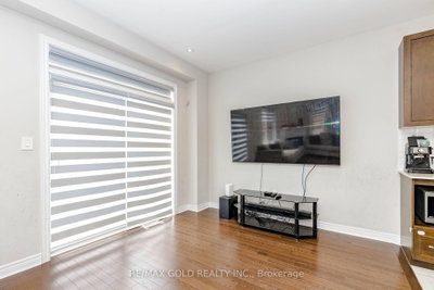 3 Dale Meadows Brampton,ON L7A 4Z9 — Photo 14