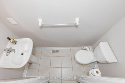 3 Dale Meadows Brampton,ON L7A 4Z9 — Photo 19