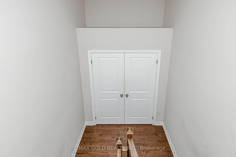 3 Dale Meadows Brampton,ON L7A 4Z9 — Photo 21