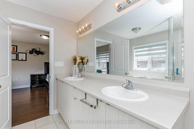 3 Dale Meadows Brampton,ON L7A 4Z9 — Photo 29