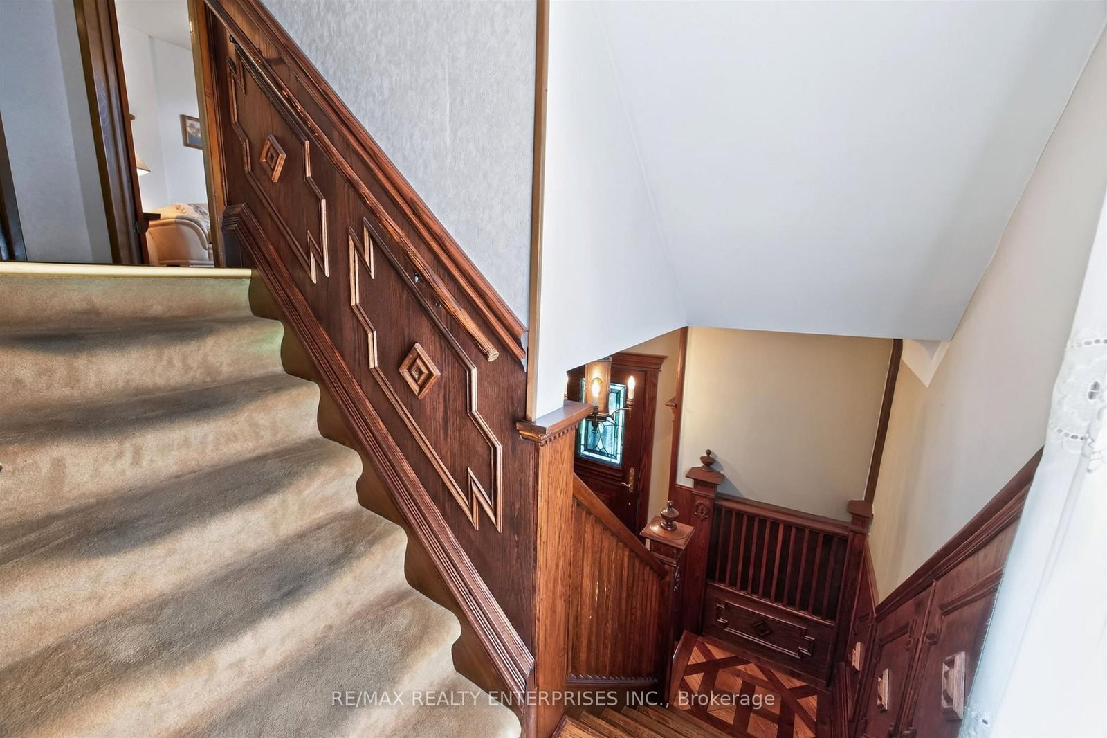 162 Mavety Street • Toronto, ON photo 21